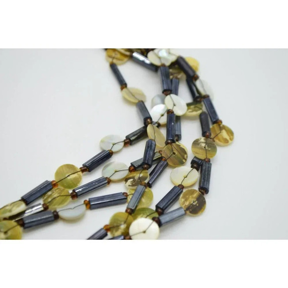 White Abalone Shell Button Black Bead Multi-Strand Necklace Vintage - Picture 3 of 4